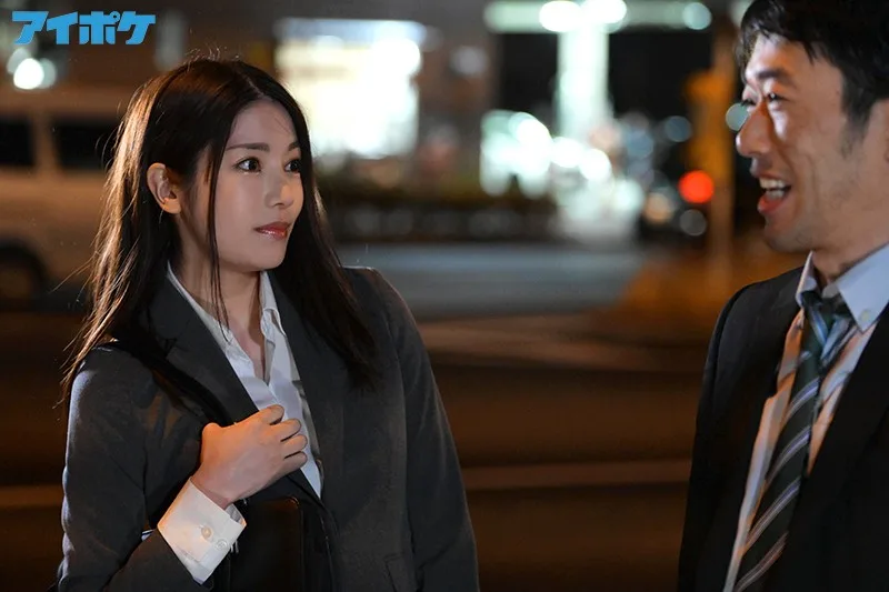 ipx00515 楓カレン すっぴん 僕の恋人が家で待ってるのに、 終電を逃がし美人すぎる女子社員の家に泊まる流れに…ノーパンノーブラ 部屋着に興奮した絶倫のボクは一晩中ヤりまくった。。。 「終電ないなら、ウチで飲みませんか？」 楓カレン サンプル2